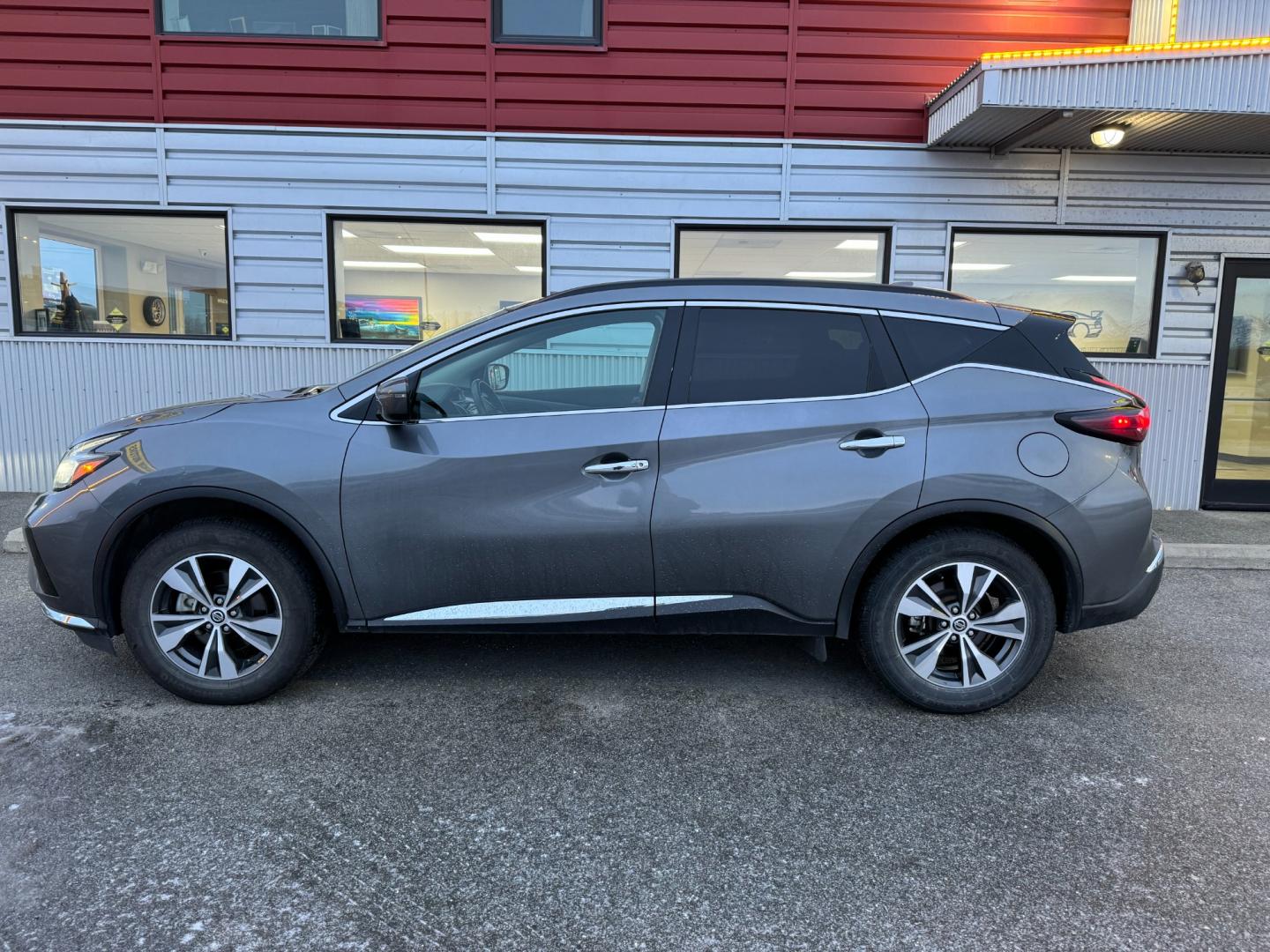 2021 Gray /Black Nissan Murano SV AWD (5N1AZ2BS1MC) with an 3.5L V6 DOHC 24V engine, CVT transmission, located at 1960 Industrial Drive, Wasilla, 99654, (907) 274-2277, 61.573475, -149.400146 - Photo#2